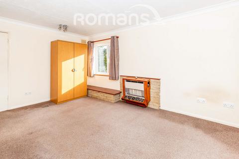 2 bedroom maisonette to rent, Wylands Road, Langley