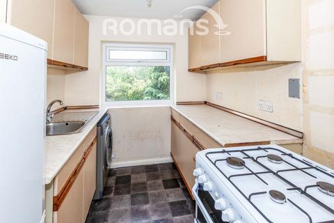 2 bedroom maisonette to rent, Wylands Road, Langley