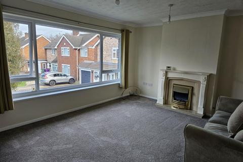 2 bedroom flat to rent, Grovelands Crescent, WV10