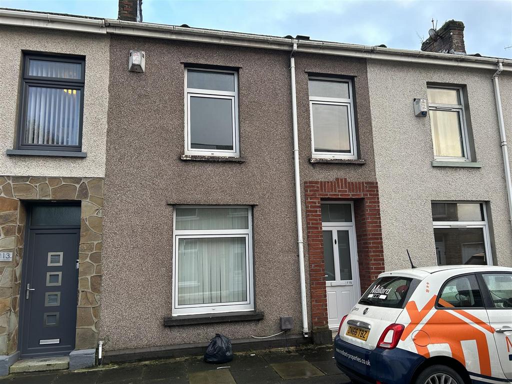 Old Castle Road, Llanelli 3 bed house £625 pcm (£144 pw)
