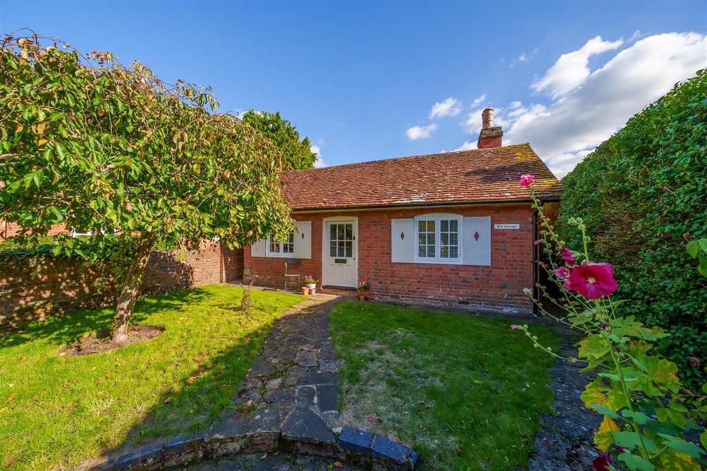 The Street, East Clandon, Guildford 2 bed cottage for sale £700,000