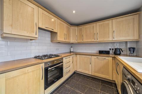 3 Culloden Close, London, SE16 3JH