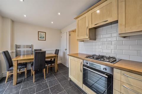 3 Culloden Close, London, SE16 3JH