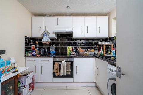 2 bedroom semi-detached house for sale, Brent Terrace, London, NW2