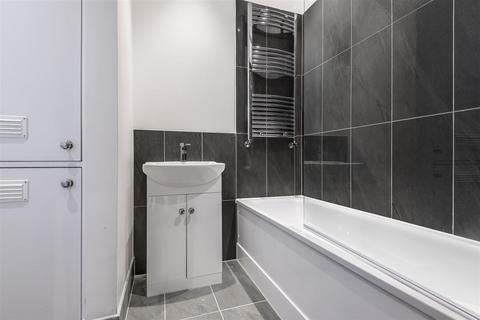 2 bedroom flat to rent, Palmers Road, East Sheen, SW14