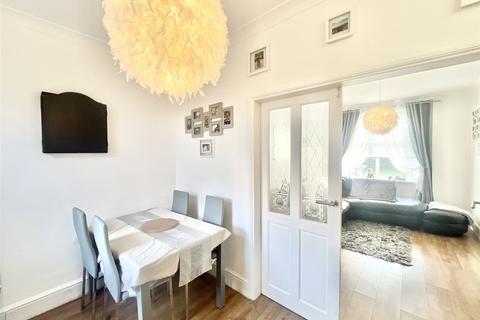 2 bedroom end of terrace house for sale, Landscape Terrace, Greenside, NE40