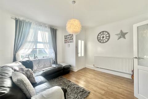 2 bedroom end of terrace house for sale, Landscape Terrace, Greenside, NE40