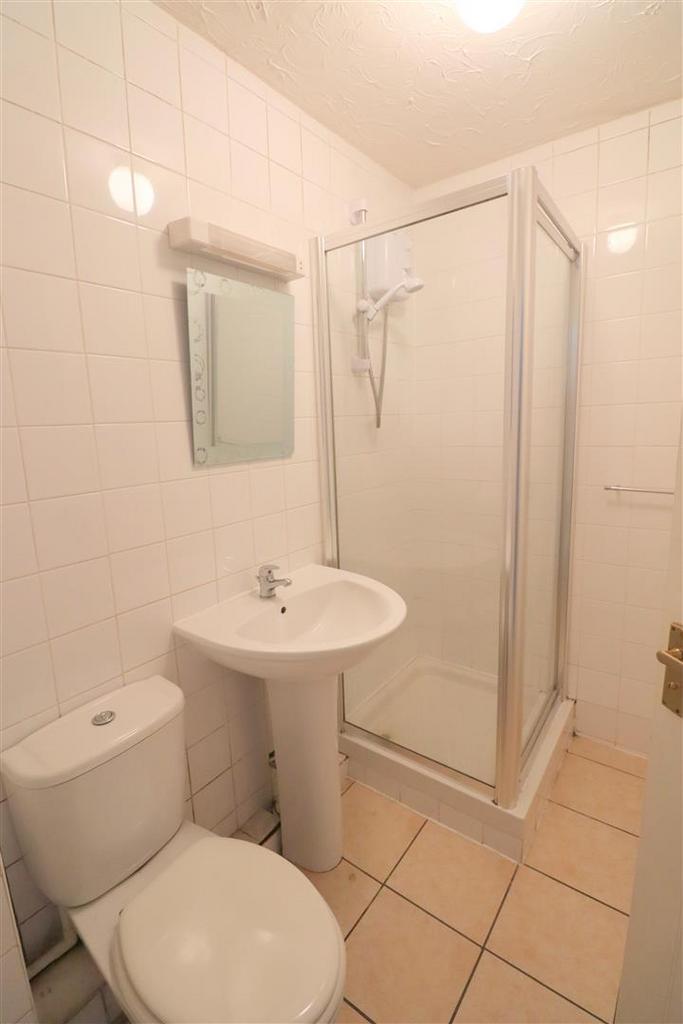Bathroom.JPG
