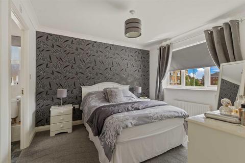 4 bedroom house for sale - Christopher Bushell Way, Kennington TN24