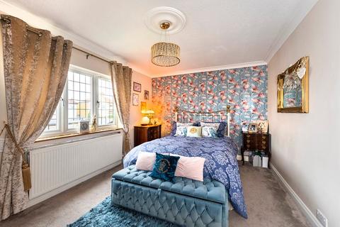 115 Axminster Crescent, Welling, DA16 1EU