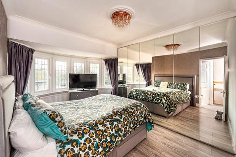 115 Axminster Crescent, Welling, DA16 1EU