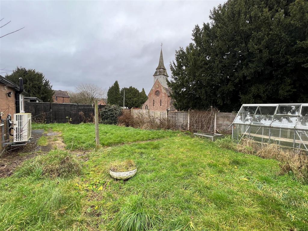 St. Lukes Close, Sambrook, Newport 2 bed semidetached bungalow for