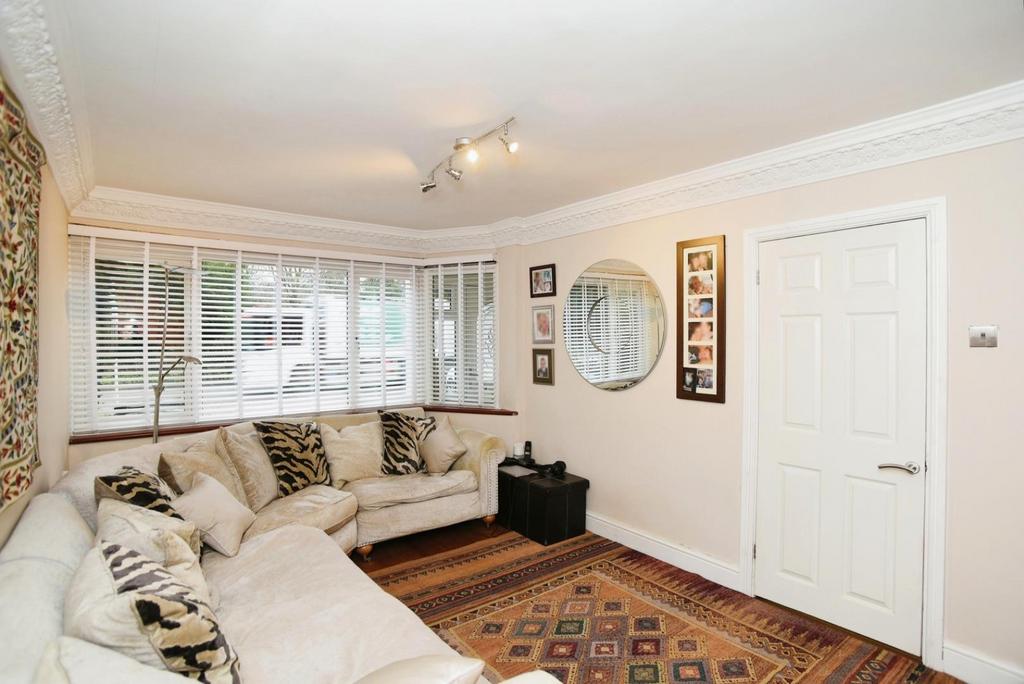 Station Road, Rushall, Walsall 3 bed semidetached house for sale £