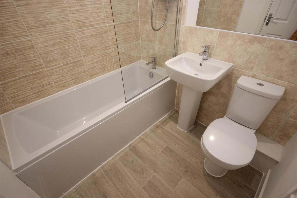 Bathroom.JPG