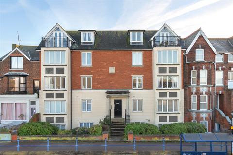 2 bedroom apartment for sale - The Barges, Tower Parade, WHITSTABLE
