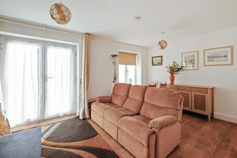 2 bedroom apartment for sale, The Barges, Tower Parade, WHITSTABLE