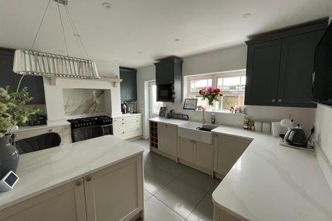 4 bedroom house for sale, Mere Croft, Norton Canes, Cannock