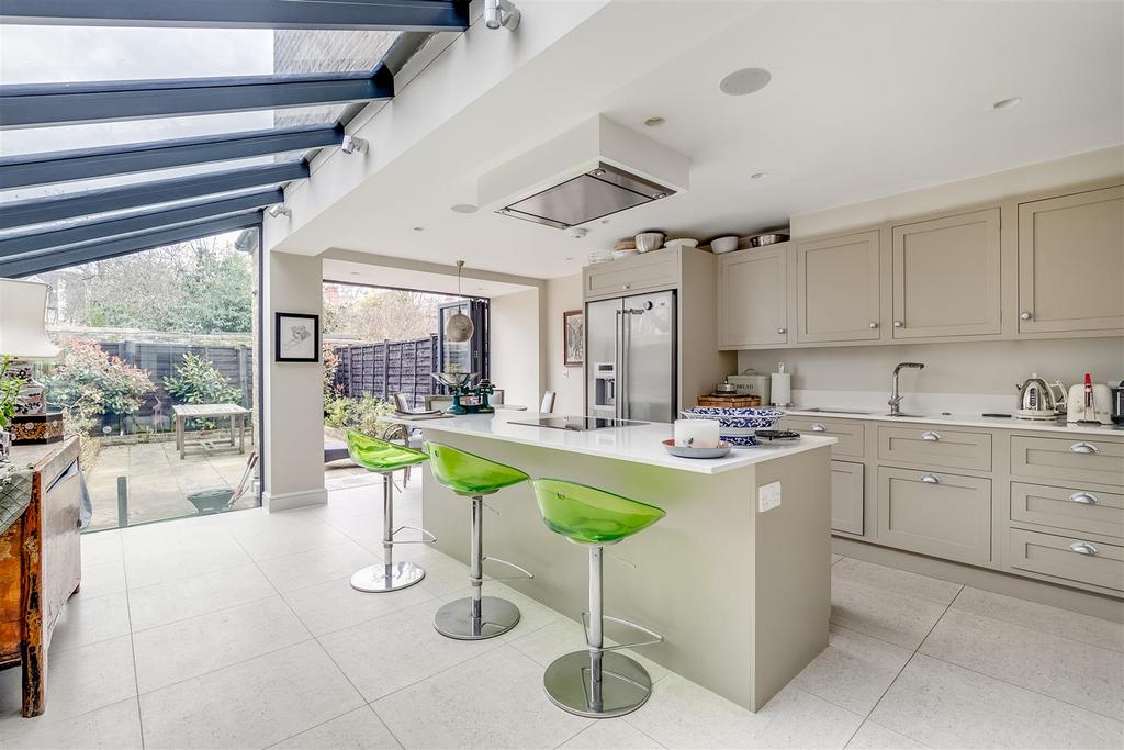 Duke Road, W4 - FOR SALE