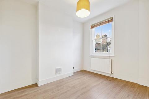 7 Paxton Road, London, W4 2QT