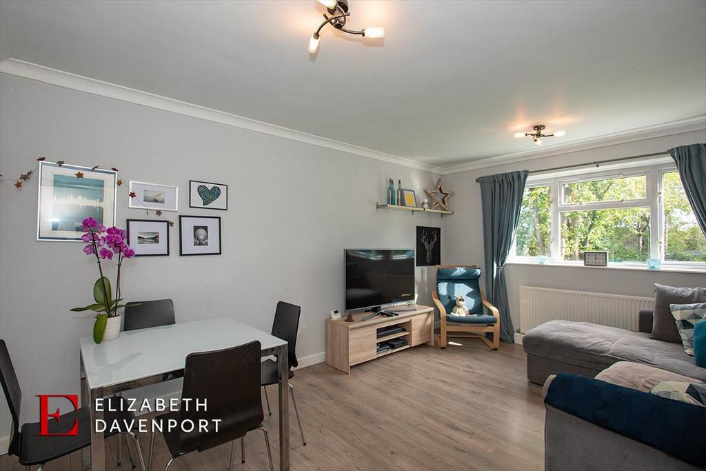 ster Avenue, Kenilworth 1 bed apartment for sale £150,000