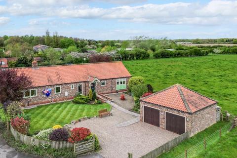 3 bedroom detached bungalow for sale, Field Cottage, Gribthorpe, DN14 7NT
