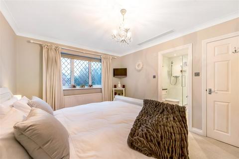 23 Mill Road, Dunton Green, Sevenoaks, TN13 2UZ
