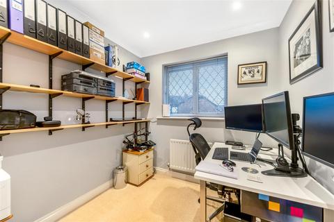 23 Mill Road, Dunton Green, Sevenoaks, TN13 2UZ