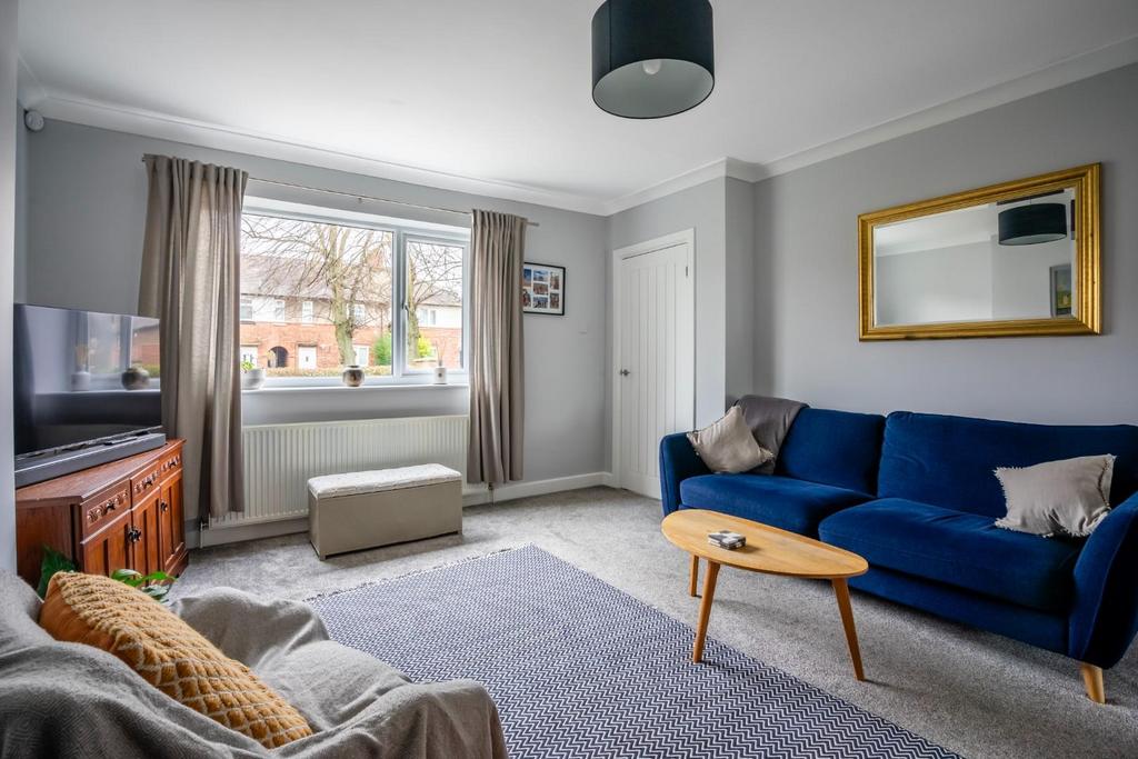 Fifth Avenue, York 3 bed end of terrace house for sale £290,000