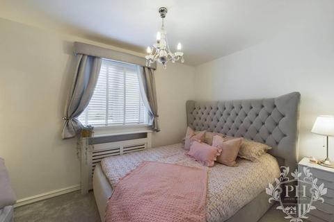 28 Buckthorn Grove, Middlesbrough, TS8 9BF