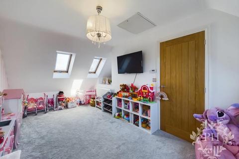 28 Buckthorn Grove, Middlesbrough, TS8 9BF