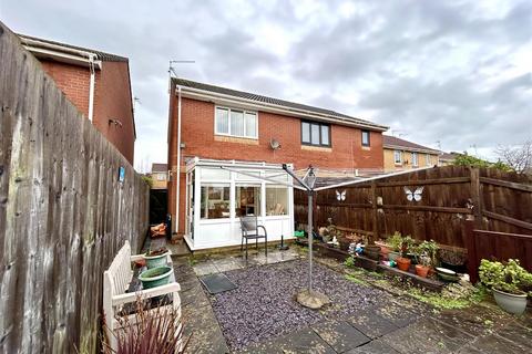 2 bedroom semi-detached house for sale - Thistle Close, Barry