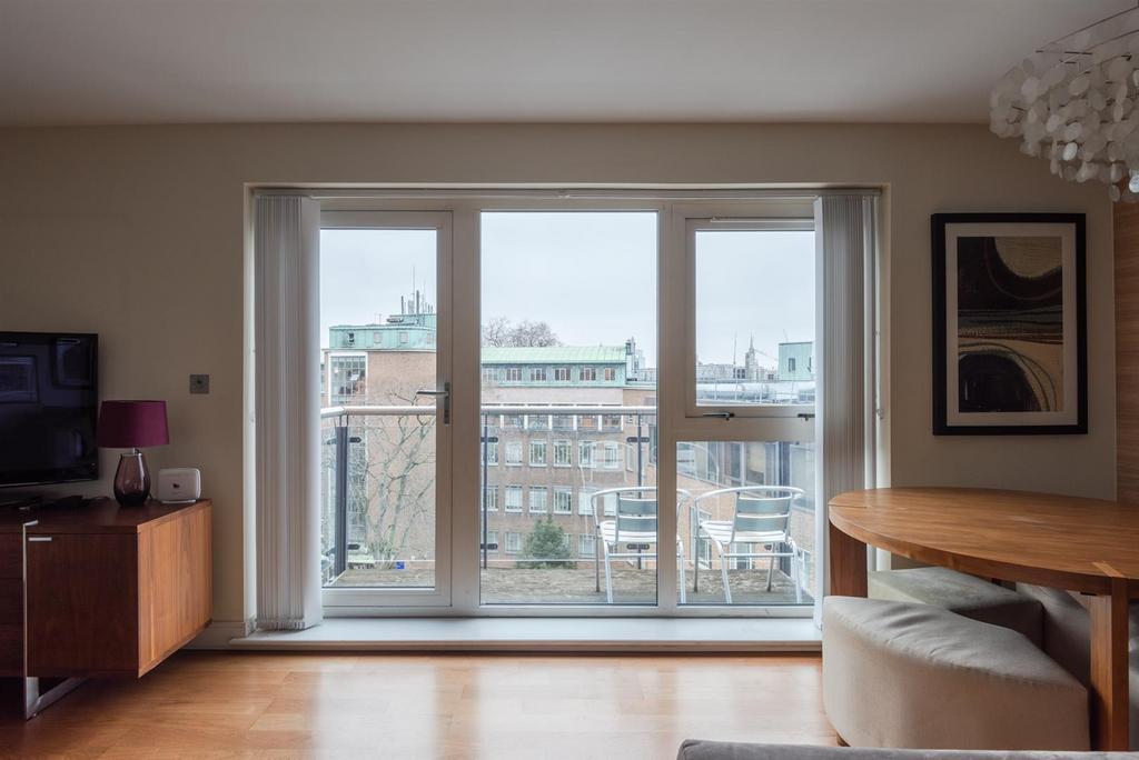 605 9b Clerkenwell Road 18.jpg