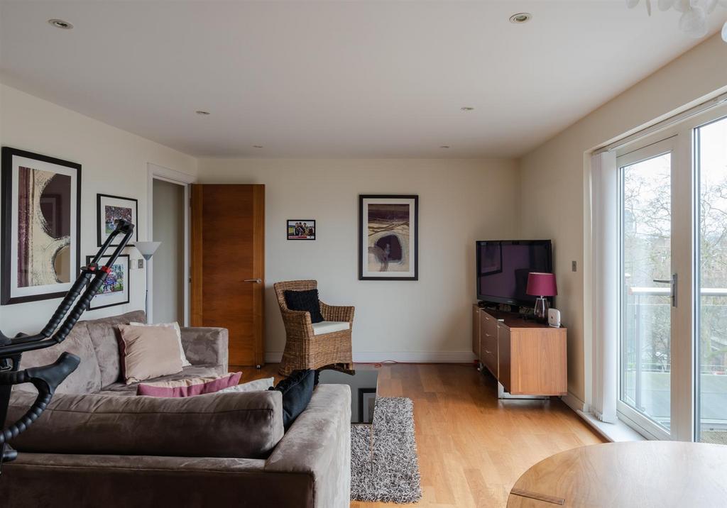 605 9b Clerkenwell Road 06.jpg