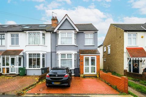 4 bedroom house for sale - Middleton Avenue, Chingford
