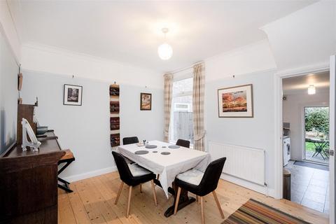 11 Greville Road, London, E17 9HG