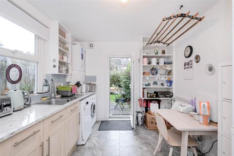 11 Greville Road, London, E17 9HG
