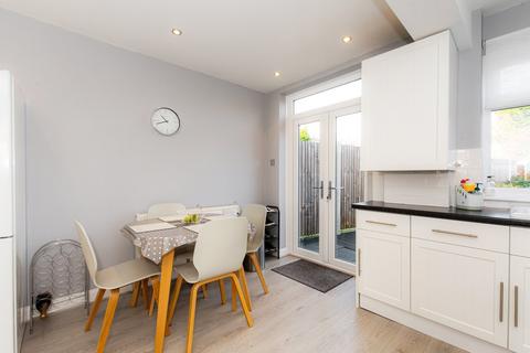 5 Maple Crescent, Sidcup, DA15 9LT