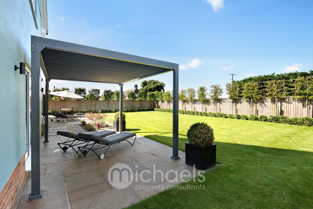 Outside, Garden, Cart Lodge &amp; Garage