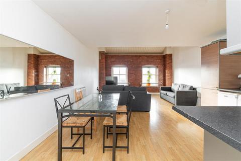 4 bedroom maisonette for sale, Pandongate House, City Road, Newcastle Upon Tyne