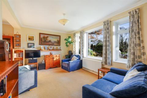 103 Bletchingley Road, Merstham, Redhill, RH1 3QG