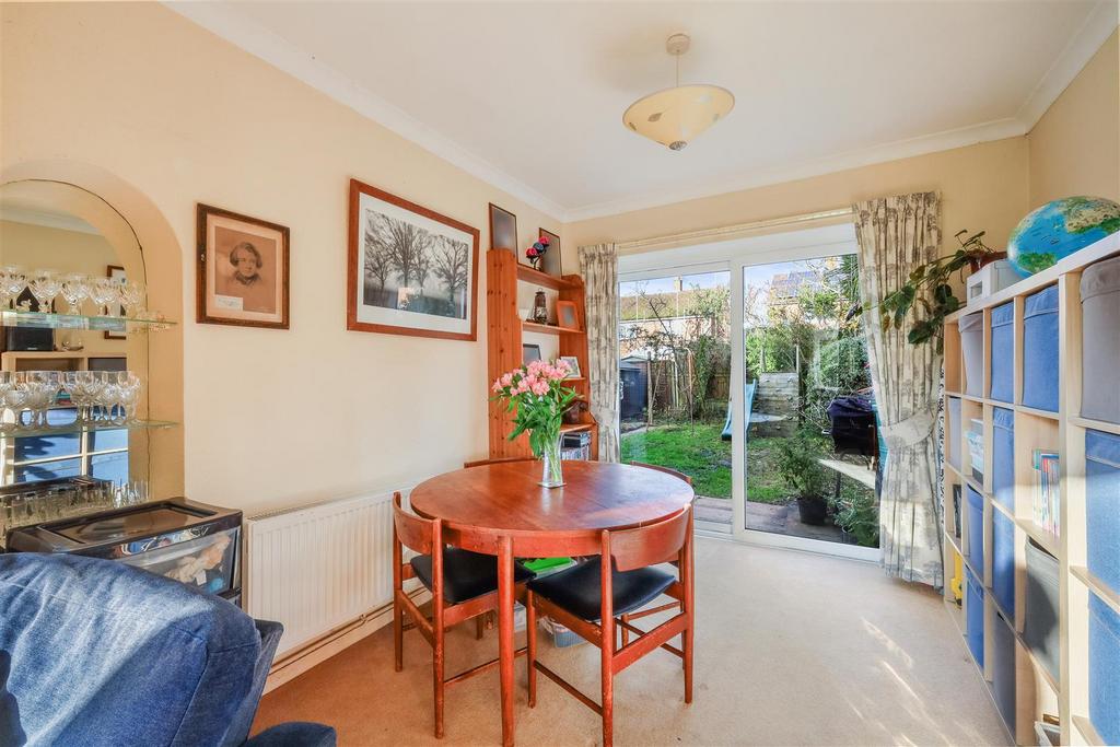 BLETCHINGLEY ROAD (16 FROM 42)-39.jpg