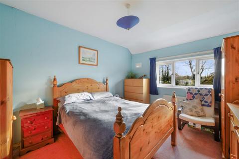 103 Bletchingley Road, Merstham, Redhill, RH1 3QG