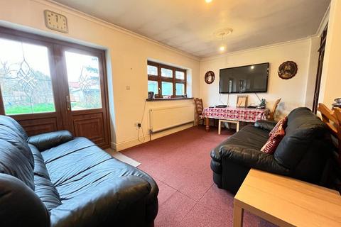 74 Aberdour Road, Ilford, IG3 9PG
