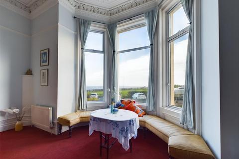 3 bedroom apartment for sale, Percy Gardens, Tynemouth