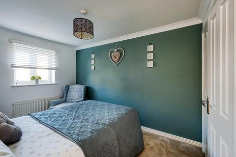 17 Holendene Way, Wombourne, Wolverhampton, WV5 8EP