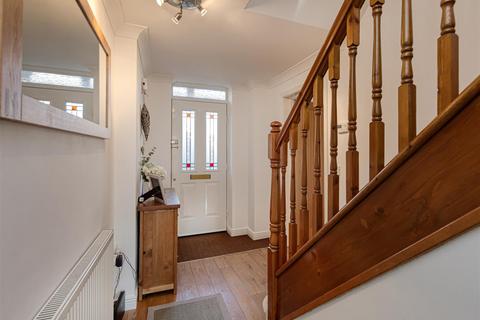 17 Holendene Way, Wombourne, Wolverhampton, WV5 8EP
