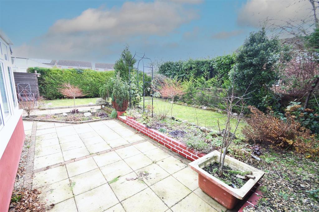Saltdean Close, Shrewsbury 3 bed detached bungalow for sale £325,000