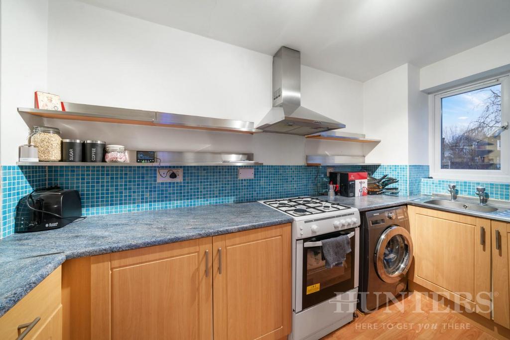 137 Bream Close N17 9 DQ-12.jpg
