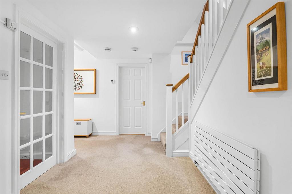 Desford - Hallway.jpg