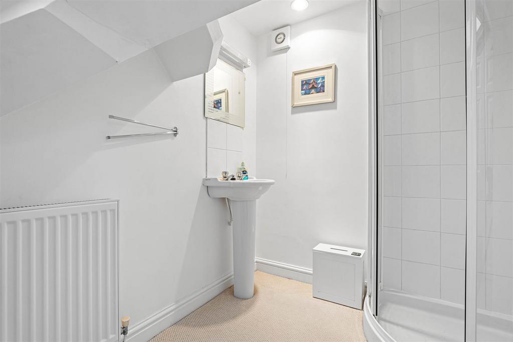 Desford - Shower room.jpg